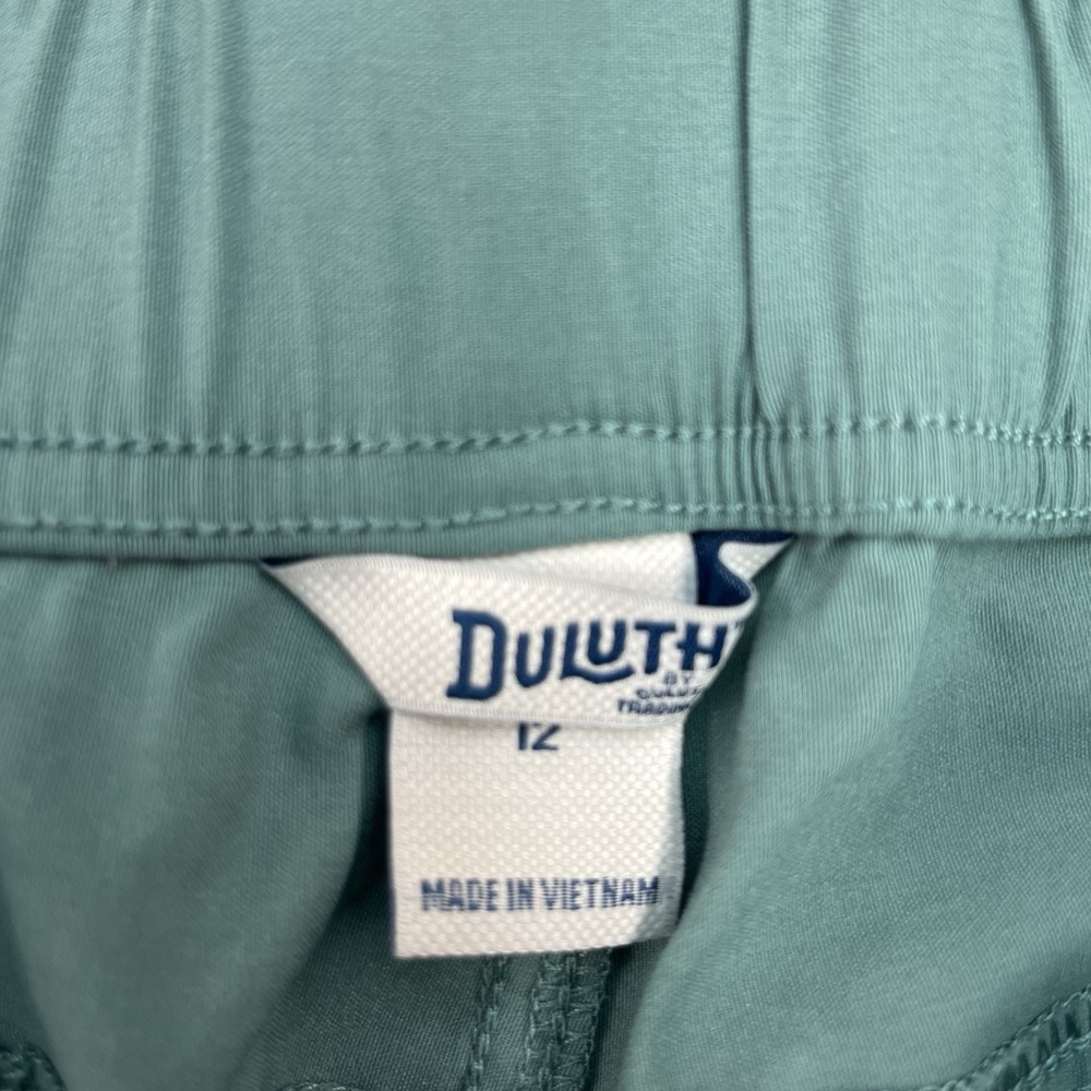 NEW Duluth Trading Co Womens Size 12 Dry on the Fly 7" Shorts Teal Blue - Picture 2 of 4